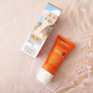 کرم ضد آفتاب اون رنگی و بدون رنگ SPF 60